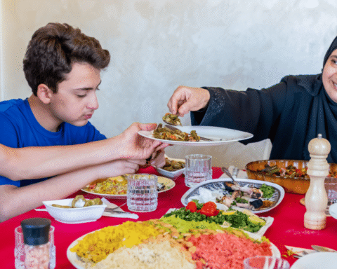 Meer werknemers kunnen vrij nemen voor Eid Al-Fitr door nieuwe arbeidsovereenkomsten