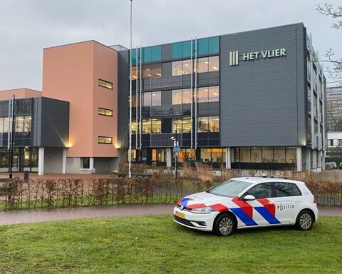 Middelbare school Etty Hillesum in Deventer ontvangt opnieuw dreigberichten, lessen gaan door