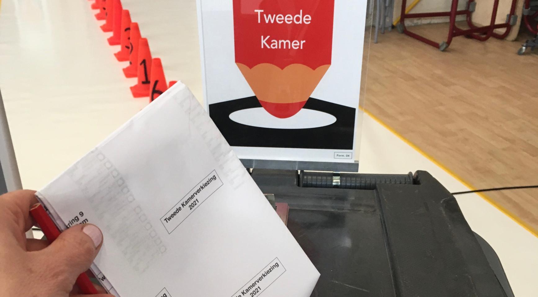 Nederland opent bijzondere en nachtelijke stembureaus voor verkiezingen op 18 maart