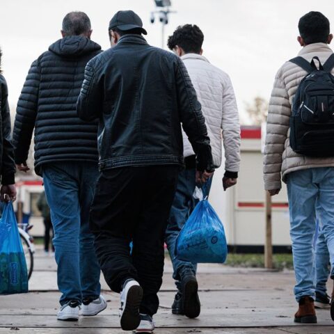 Nederland stuurt alleenstaande asielzoekers terug naar België
