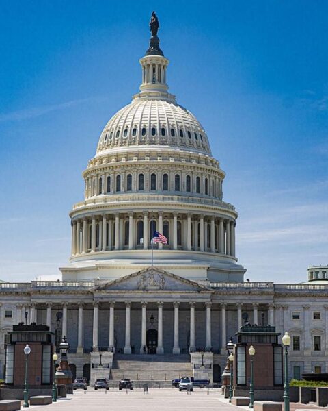 Nederlandse parlementariërs ontvangen petitie voor boycot van het WK in de VS, Canada en Mexico