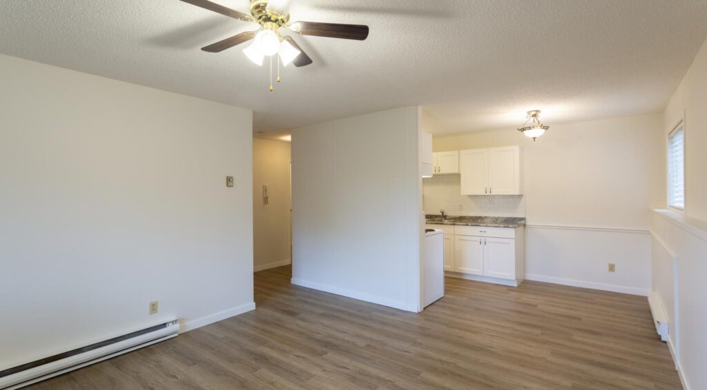 Nederlandse steden mogen binnenkort belasting heffen op leegstaande woningen; nieuwe zorgen voor Amsterdamse huurders