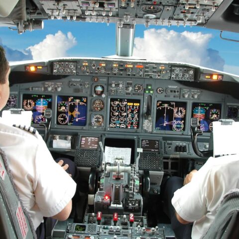 Onderzoek gestart na vrouw en kind toegelaten in cockpit van overboekte Transavia-vlucht