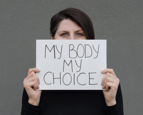 Online platform voor de abortuspil gepauzeerd na vijf dagen door hoge vraag