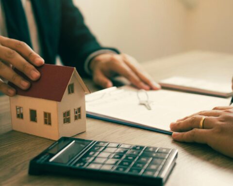 Oorlog in Iran drijft hypotheekrente omhoog; starters het zwaarst getroffen volgens ING