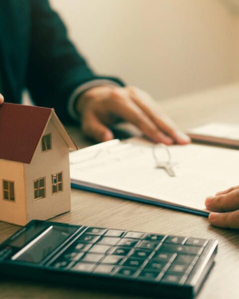 Oorlog in Iran drijft hypotheekrente omhoog; starters het zwaarst getroffen volgens ING