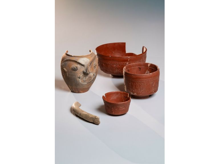 Opgravingen in Gelderland: provincie opent ongeopende dozen met archeologische vondsten