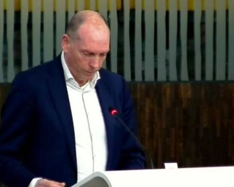 Piet van Dijk stapt op als wethouder van Lelystad door onrust in jeugdzorg