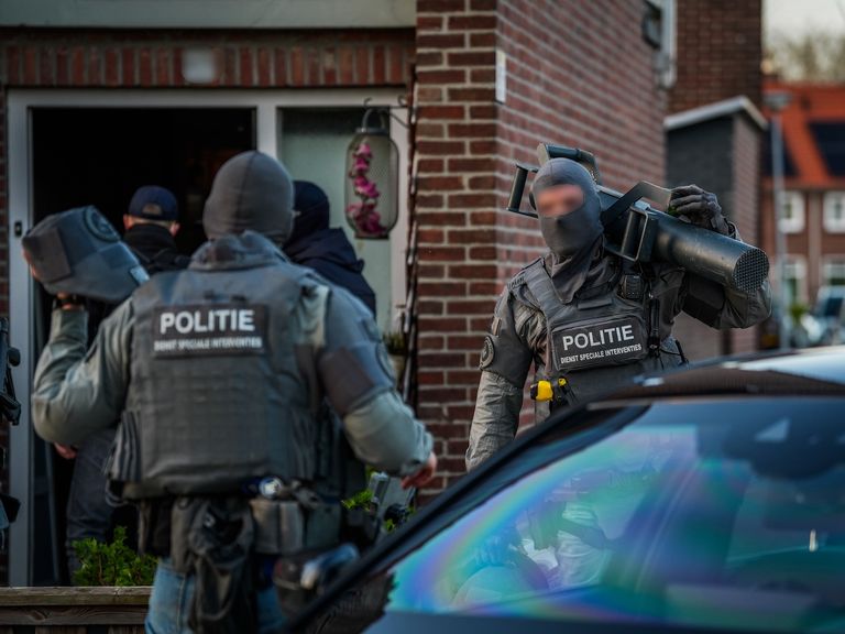 Politie arresteert 21-jarige man in Eindhoven in verband met mogelijk terrorisme en IS-verbondenheid