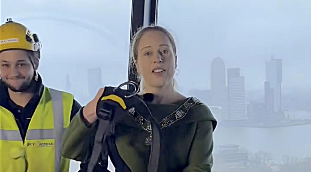 Rotterdamse linkse en rechtse partijen nek-aan-nek met 70% van de stemmen geteld, opkomst stijgt