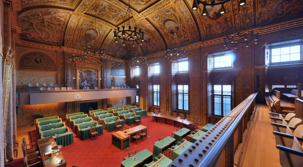 Senat отверг законопроект о контроле зарубежных пожертвований мечетям