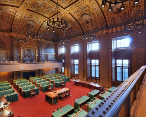 Senat отверг законопроект о контроле зарубежных пожертвований мечетям