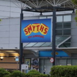 Smyths Toys opent nieuwe superstore van 3000 m² in Enschede