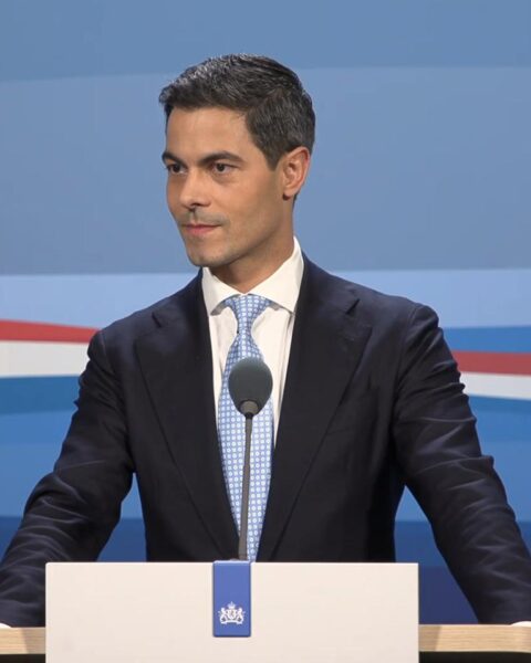 Stem van premier Jetten gebruikt door AI-chatbots voor seksuele gesprekken met gebruikers