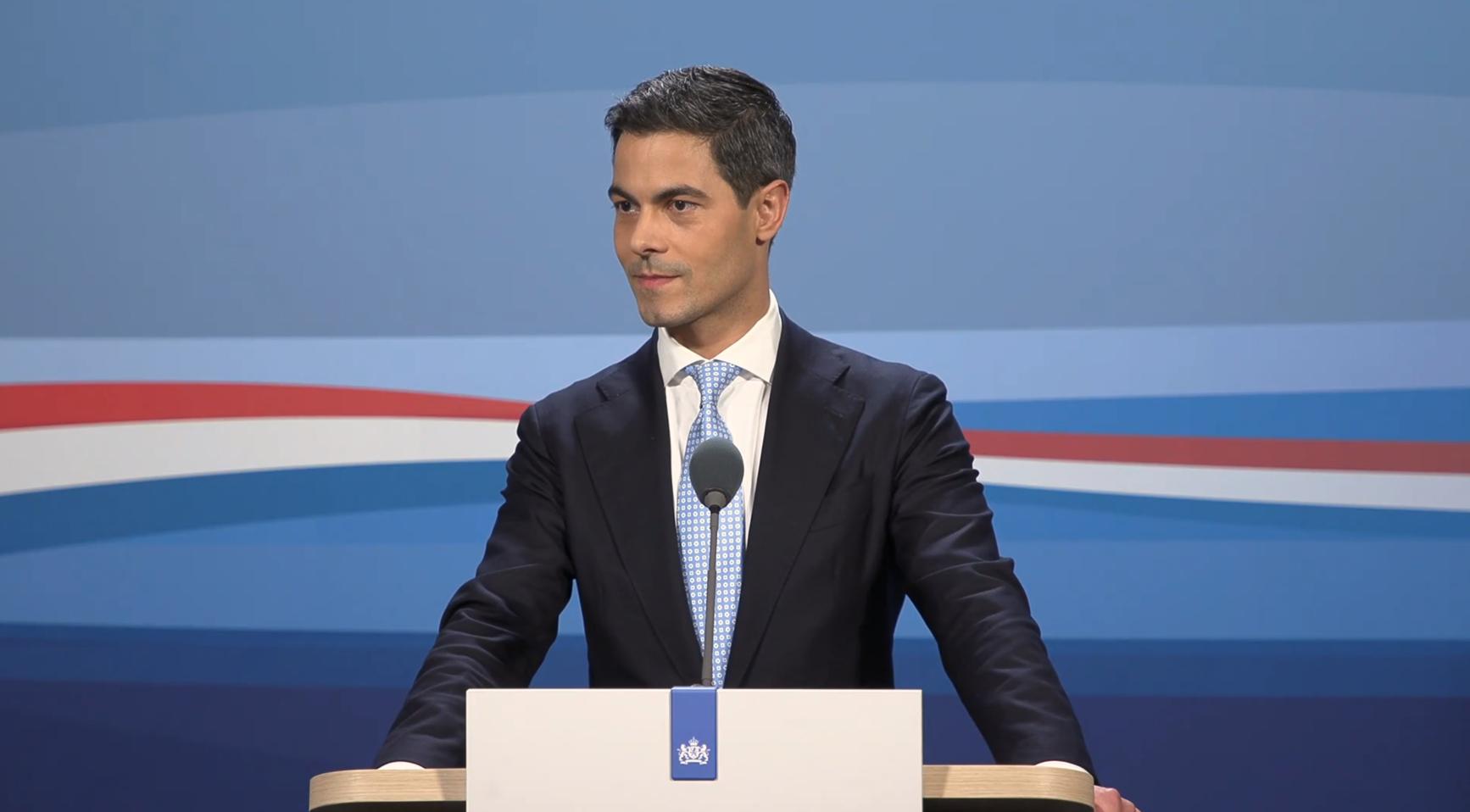 Stem van premier Jetten gebruikt door AI-chatbots voor seksuele gesprekken met gebruikers