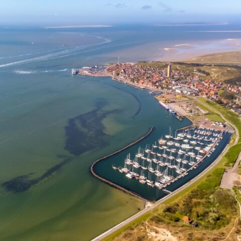 Terschelling kan van het vasteland worden afgesneden door verslechterende havenkades