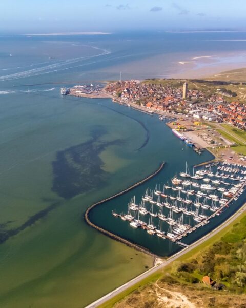 Terschelling kan van het vasteland worden afgesneden door verslechterende havenkades