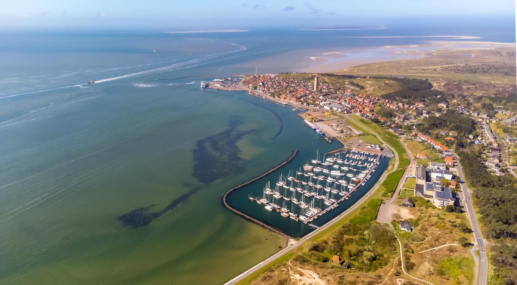 Terschelling kan van het vasteland worden afgesneden door verslechterende havenkades