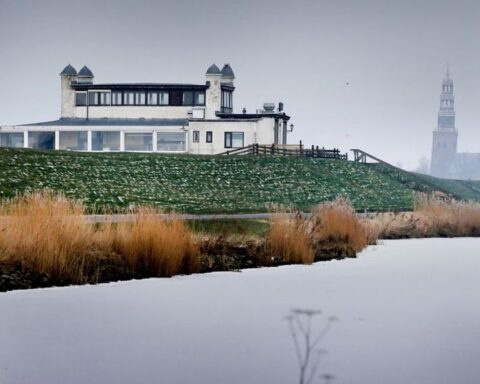 Toekomst verzekerd voor Badpaviljoen Hindeloopen na dertig jaar financieringsonderhandelingen