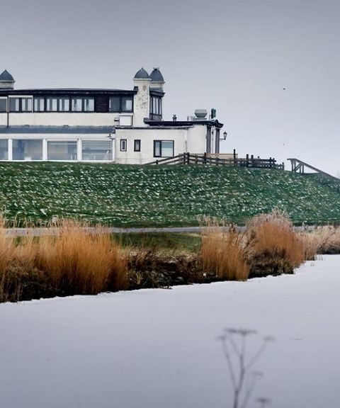 Toekomst verzekerd voor Badpaviljoen Hindeloopen na dertig jaar financieringsonderhandelingen
