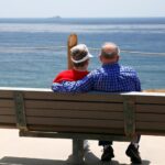 Toename van volwassenen in de dertig die bij ouders wonen, ouderen in de zestig steeds vaker alleen