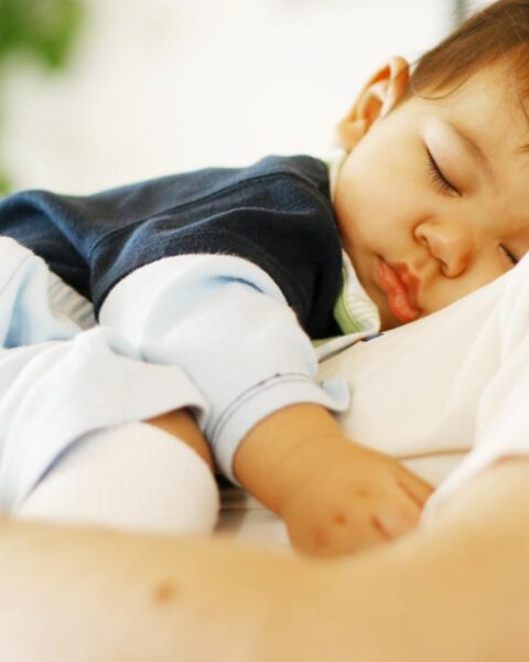 Tweede Kamer verwerpt plan om uitkeringen voor zwangere vrouwen en jonge ouders te verlagen