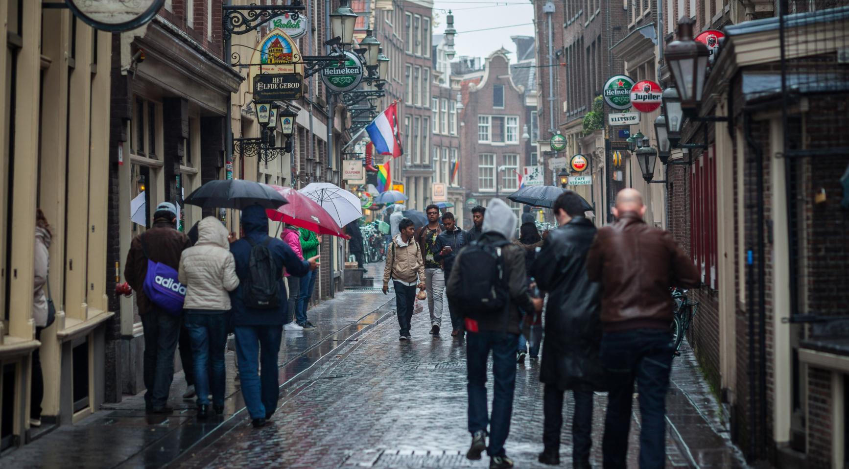 Veranderlijk weer met regen en zonneschijn in Nederland dit weekend