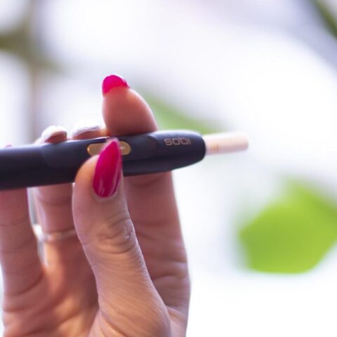 Verboden beweringen over verwarmde tabak als gezondere optie in tabakswinkels van Philip Morris