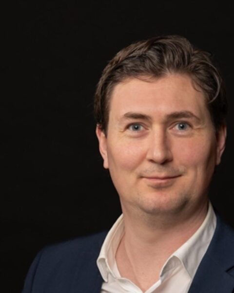 Verdachte gearresteerd na aanval op JA21-partijleider in Amsterdam