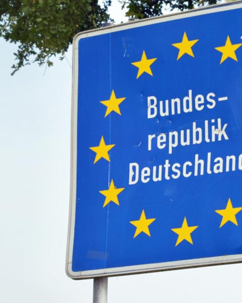 Verhoogde verkeersdrukte bij Nederlands-Duitse grens door Duitse grenscontroles met 50%