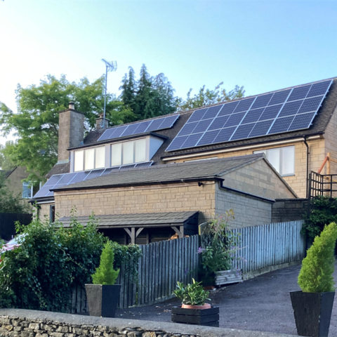 Vesteda introduceert 500 thuisbatterijen voor huurwoningen in Amsterdam en Diemen