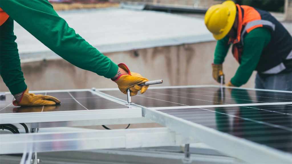 Vesteda introduceert gratis thuisbatterijen voor 500 huurders in energietransitie