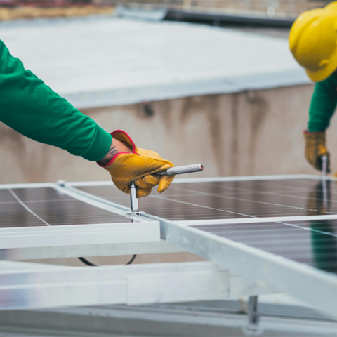 Vesteda introduceert gratis thuisbatterijen voor 500 huurders in energietransitie