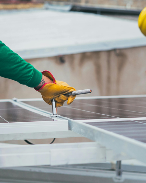 Vesteda introduceert gratis thuisbatterijen voor 500 huurders in energietransitie