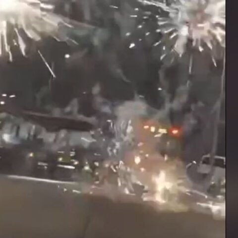 Vier arrestaties na beschietingen van politie in Utrecht met vuurwerk