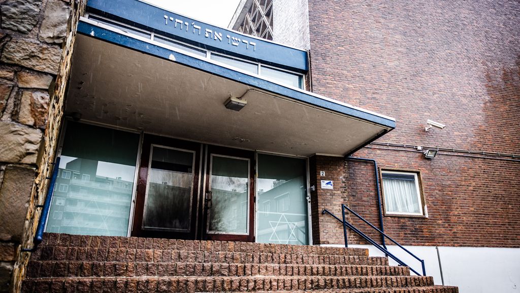 Vier verdachten aangehouden voor brandstichting in synagoge in Rotterdam