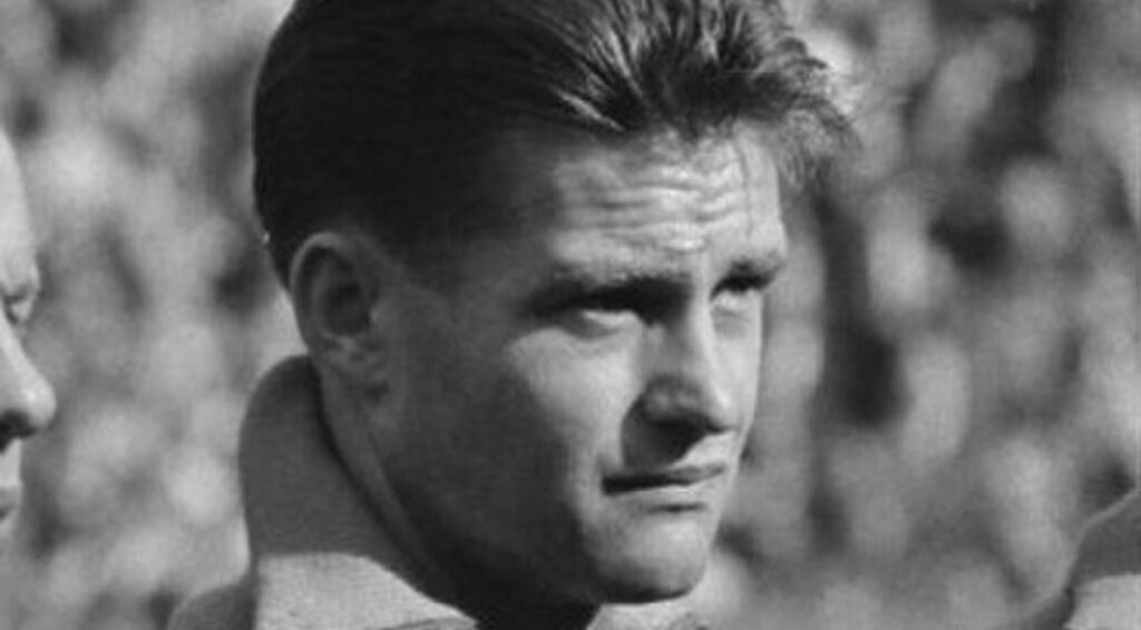 Voormalig Oranje-linksback Kees Kuijs overlijdt op 94-jarige leeftijd