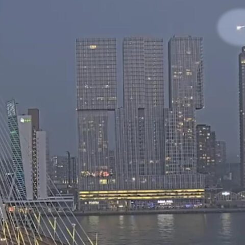 Vuurbol gezien aan Nederlandse lucht; experts bevestigen dat het een meteoriet is, geen raket