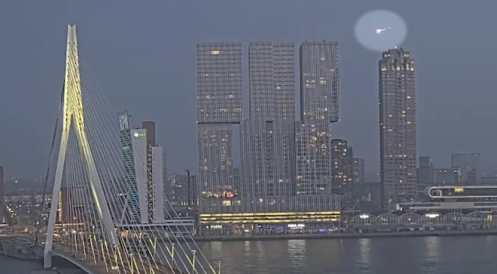 Vuurbol gezien aan Nederlandse lucht; experts bevestigen dat het een meteoriet is, geen raket