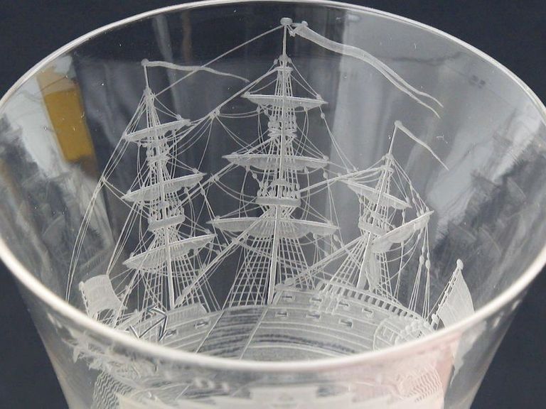 Zeldzaam VOC-glas uit de 18de eeuw veiling in Goes voor recordbedrag van 50.000 euro