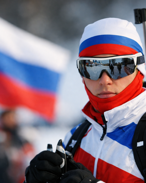 Rusland intensiveert druk op skifederaties voor volledige terugkeer atleten onder nationale symbolen