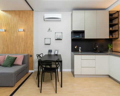 Aantal nieuwbouwwoningen daalt in omvang, appartementen domineren de steden