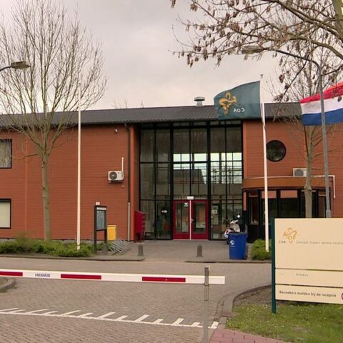 Almere en Leiden vergroten tijdelijk asielzoekersopvang met 240 extra plaatsen