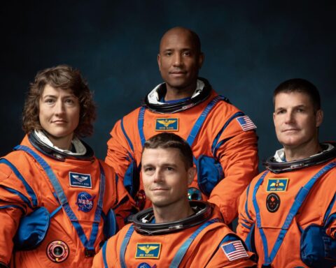 Astronauten van Artemis II bedanken Nederland tijdens terugkeer van de maan