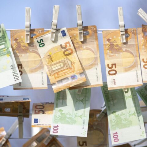 Autoriteiten hebben moeite met het aanpakken van crimineel gebruik van legitieme bedrijven