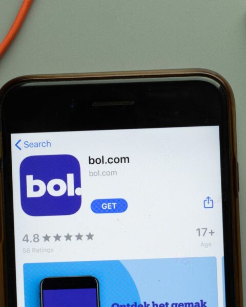 Bol.com schort samenwerking op met topverkoper die verdacht wordt van moord op vriendin in Amsterdam