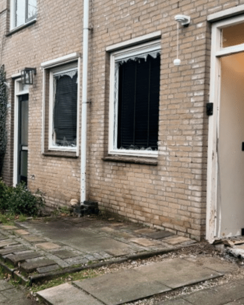 Burgemeesters sluiten wekelijks woningen na explosieve aanvallen en schietpartijen