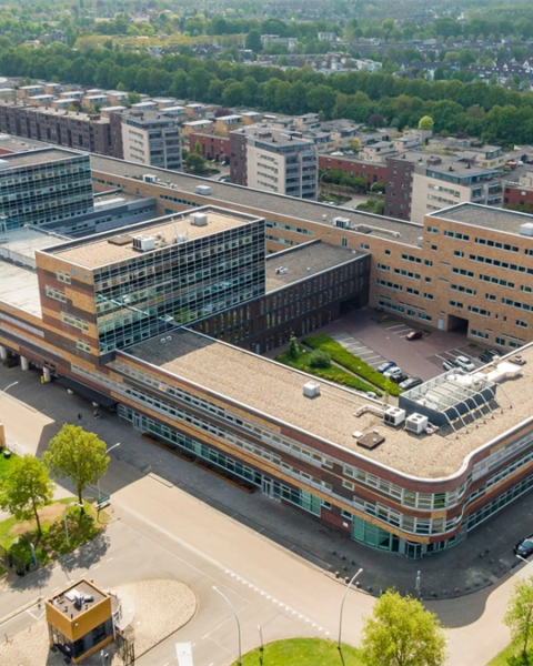 CK Capital Partners verkoopt kantoorcomplex Hanze in Zwolle voor € 29,1 miljoen