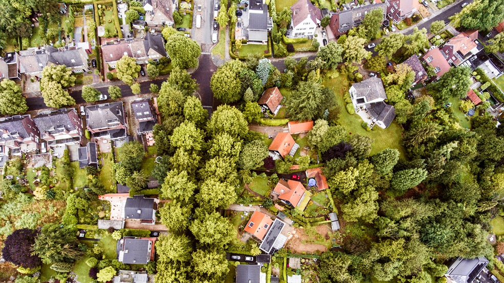 Column Johan Conijn: Klimaatadaptatie is essentieel voor woningcorporaties in Nederland