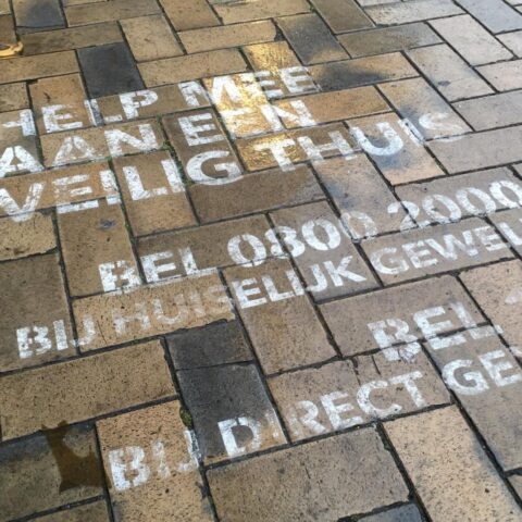 Dagelijks minimaal één melding van vrouw die wordt gewurgd in Nederland